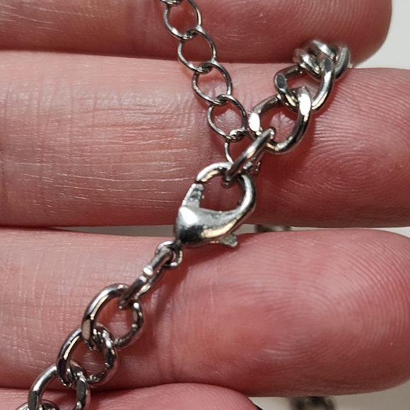 Retro Revival Floral Cobalt Blue Rhinestone Statement Necklace - Picture 5 of 8